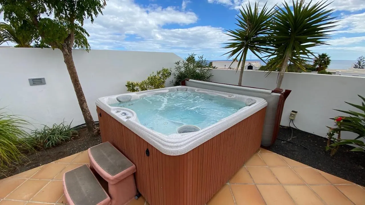 Villa Tiempo Puerto Calero Spain