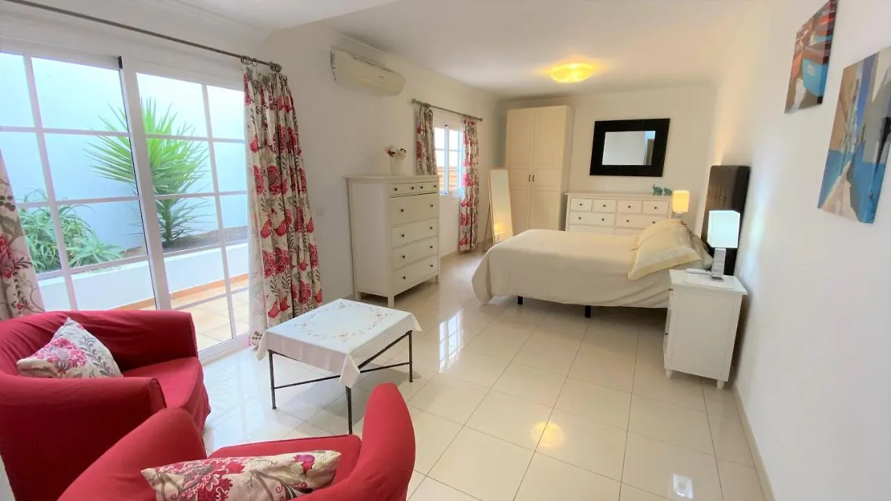 Villa Tiempo Puerto Calero 0*,  Spain